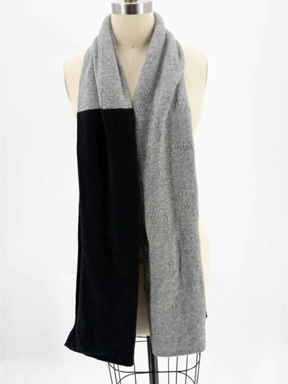 Louise Vuitton LV Women's Wool Black & Grey Logo Colorway Scarf